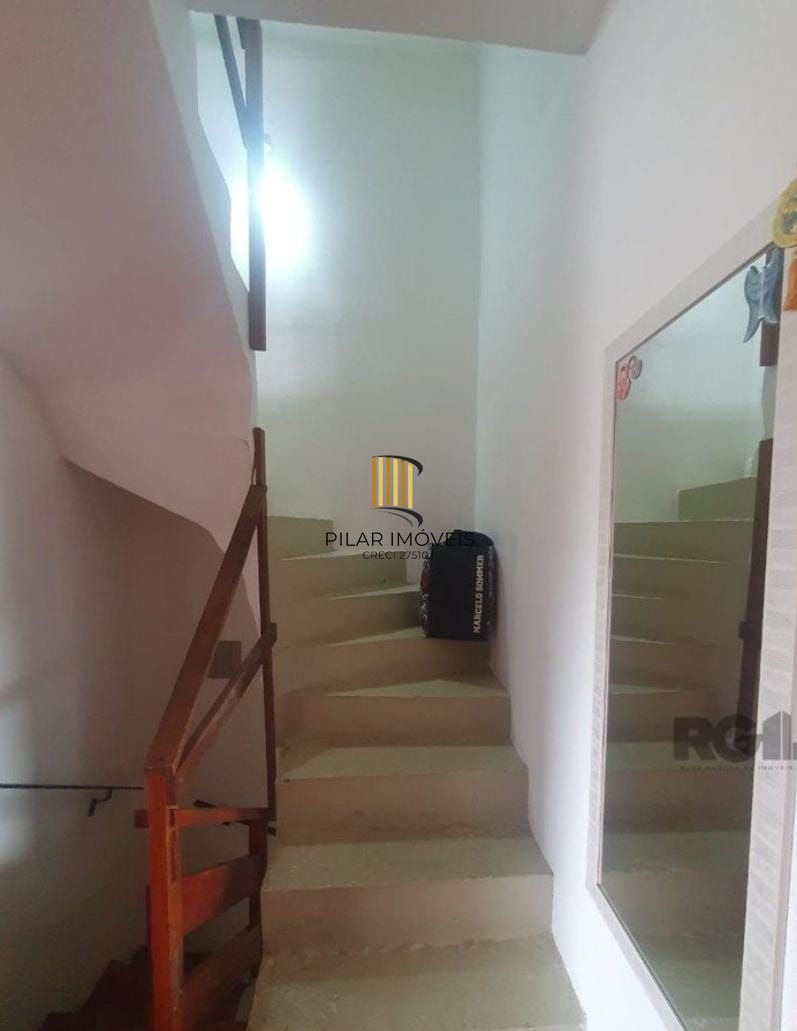 Casa em condomínio - 3 dormitórios