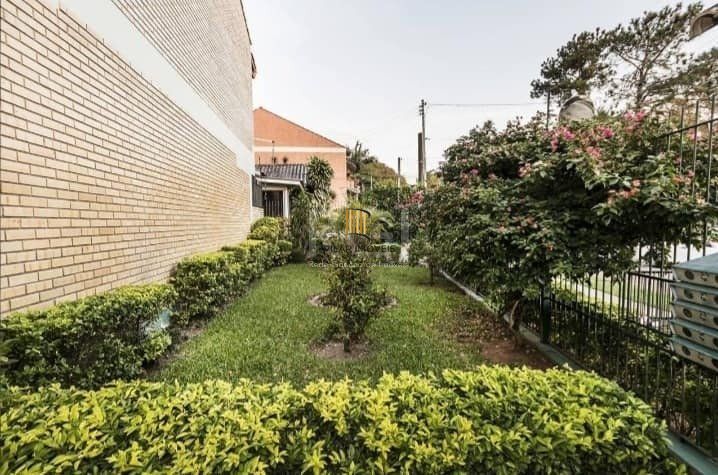 Casa de Condomínio 3 dormitórios no bairro Ipanema