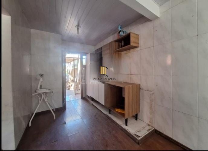 casa térrea com corredor lateral no bairro hípica