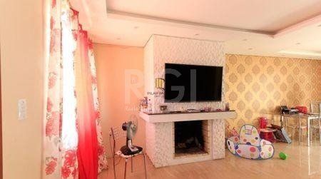 Casa no bairro Hípica - 3 dormitórios