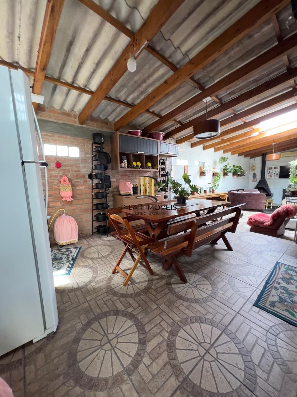 Ampla casa no Bairro Restinga 4 Dormitórios sendo um suíte