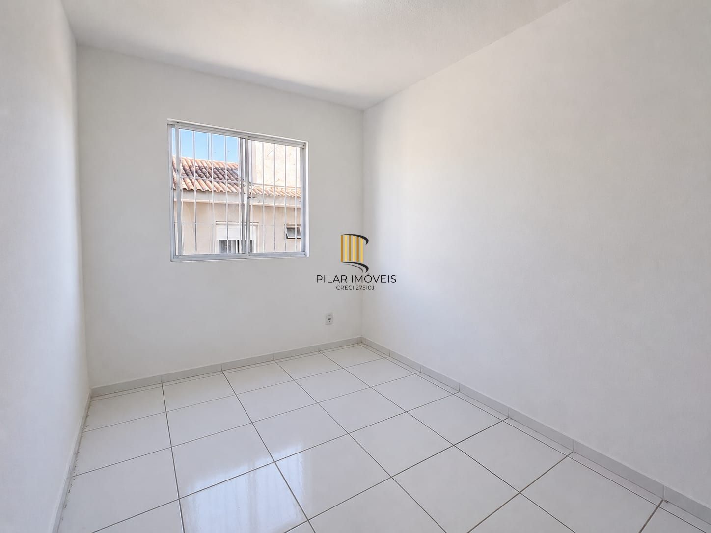 Apartamento no Bairro restinga - 2 Dormitórios