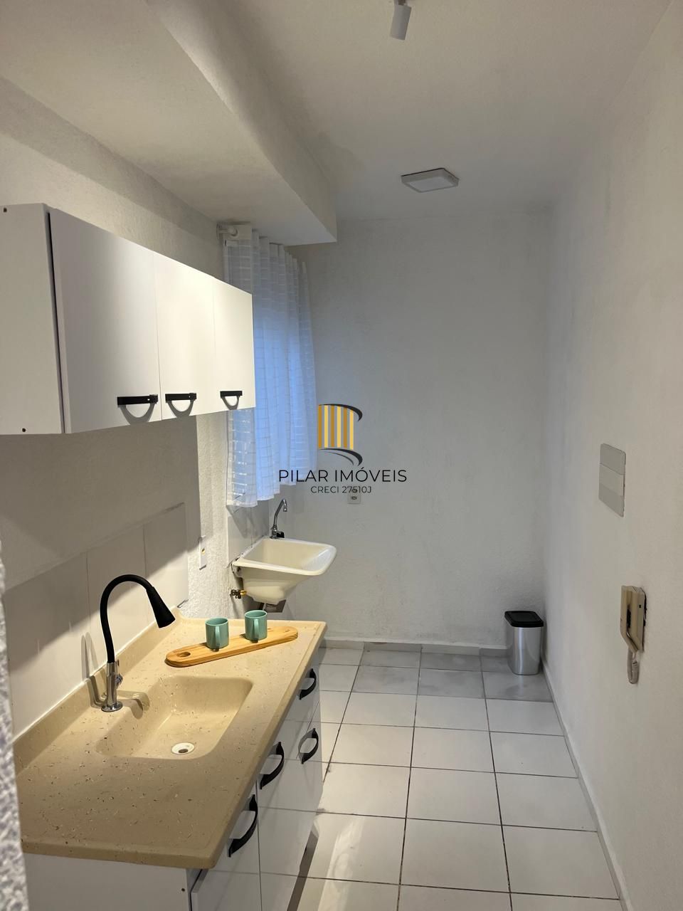 Òtimo Apartamento de 2 Dormitórios Proximo a Unirittter - FAPA em Porto Alegre