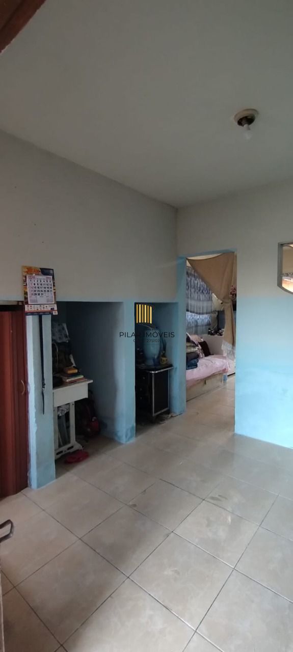 Casa no bairro Restinga - 5 dormitórios