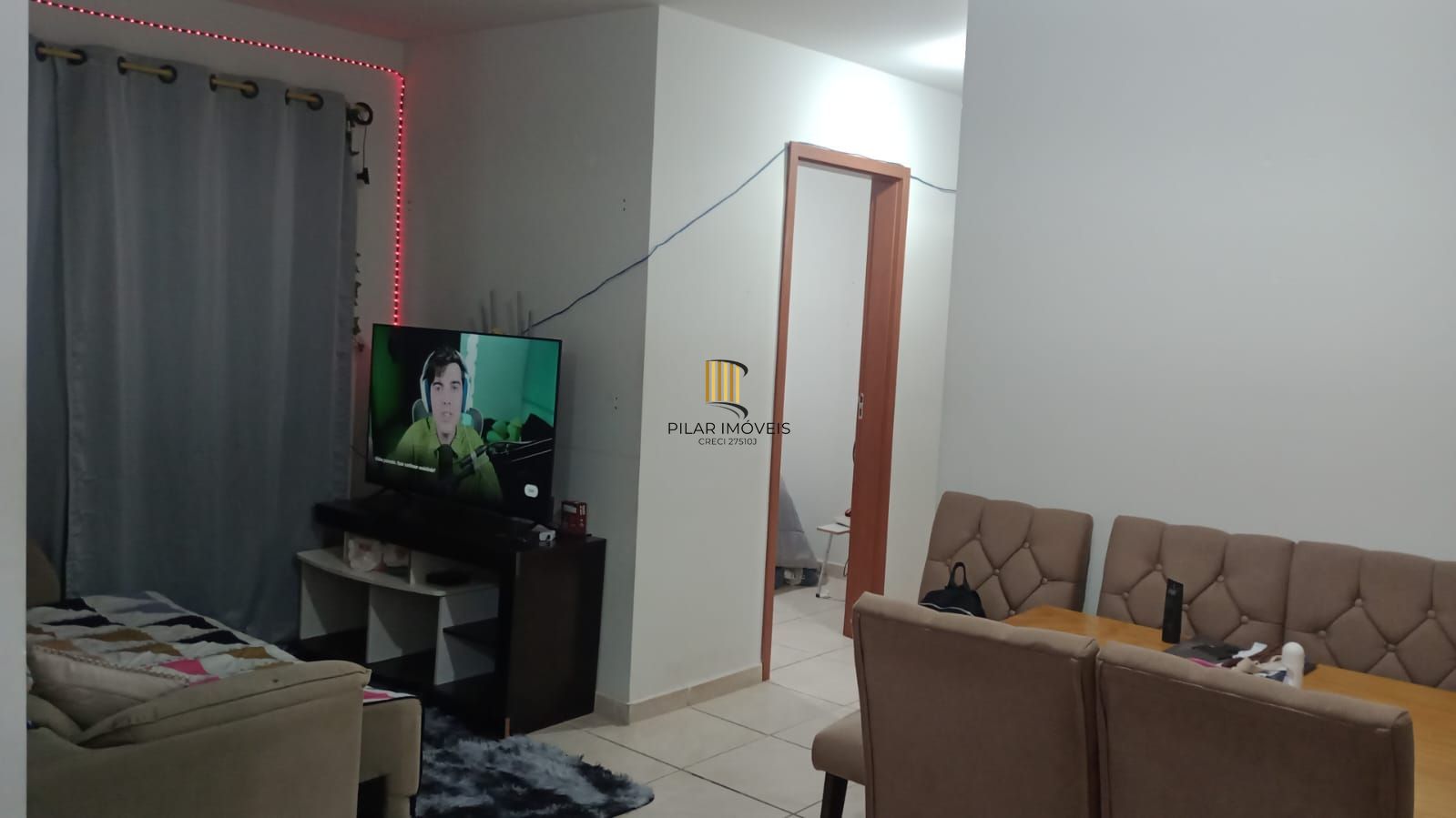 Apartamento de 2 dormitórios no Chapéu do Sol
