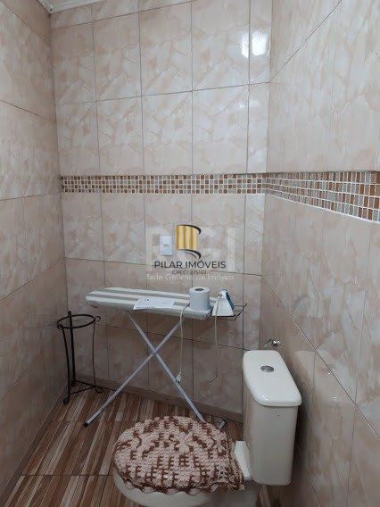 Casa com 4 dormitórios no bairro Vila Nova