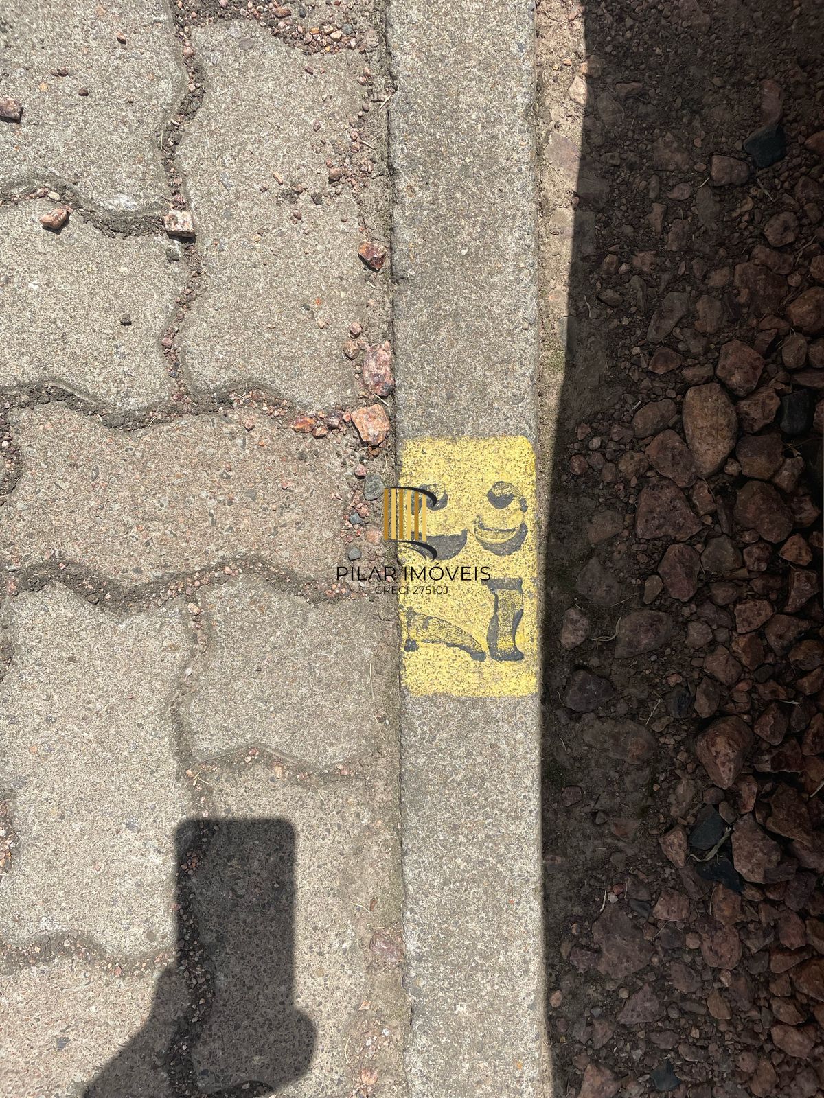 Apartamento semi mobiliado no bairro Hípica - 2 dormitórios