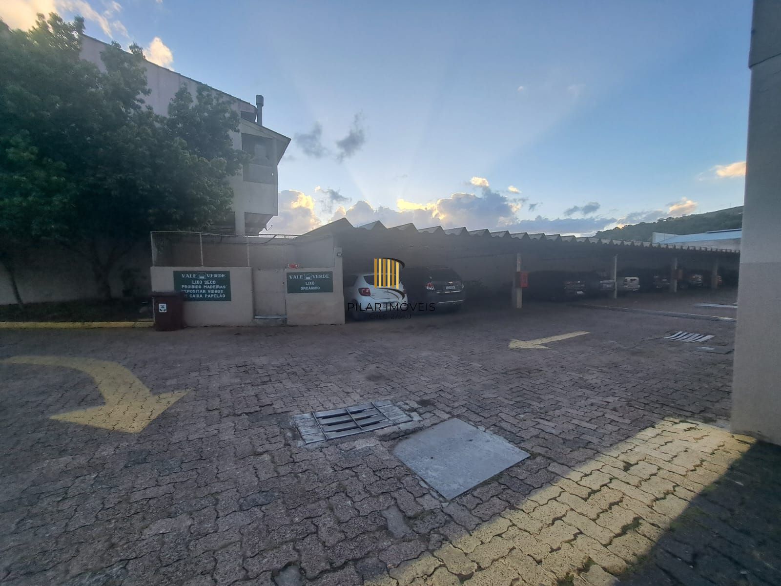 Apartamento 2 dormitórios no bairro Santa Tereza