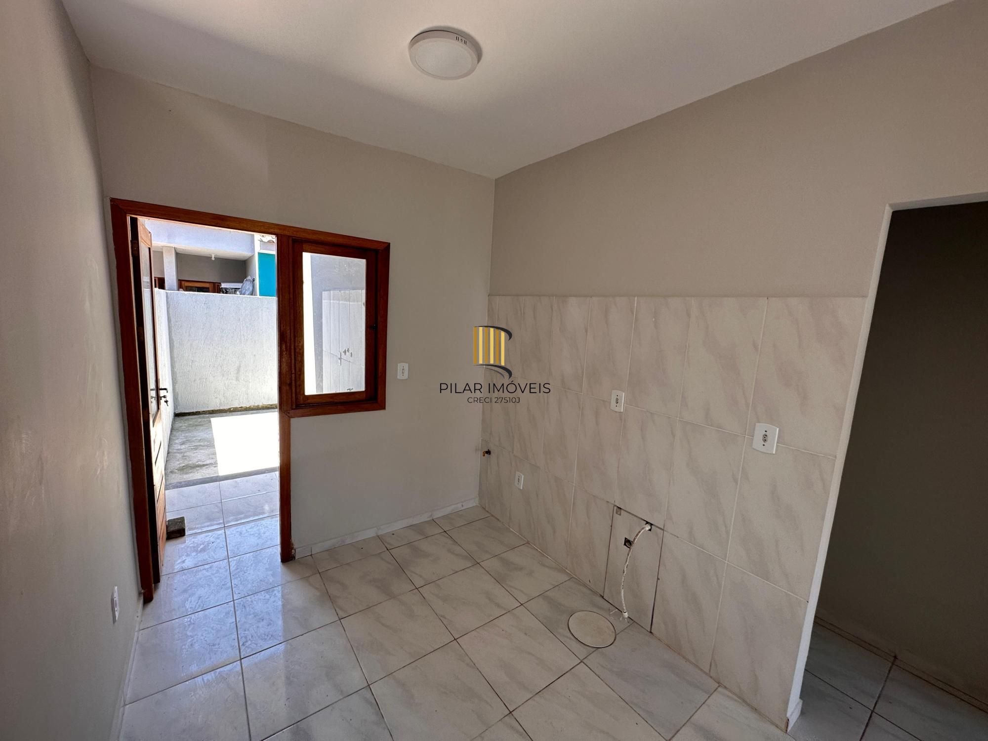 Casa no bairro Ponta Grossa / Aceita compra assistida