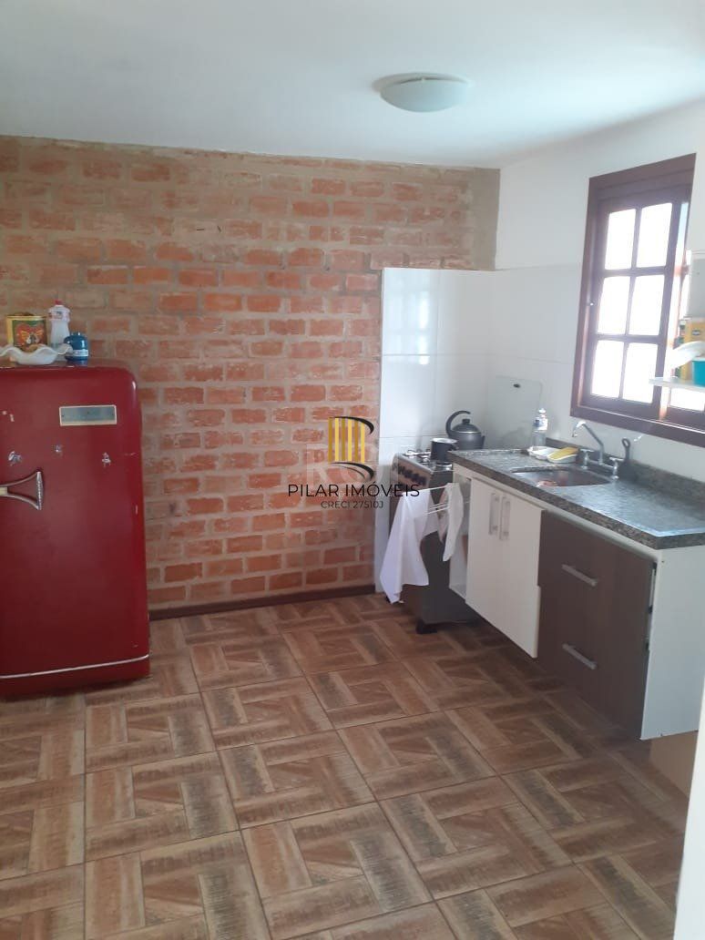 Casa para Venda - 300m², 5 dormitórios, 4 vagas - Vila Nova