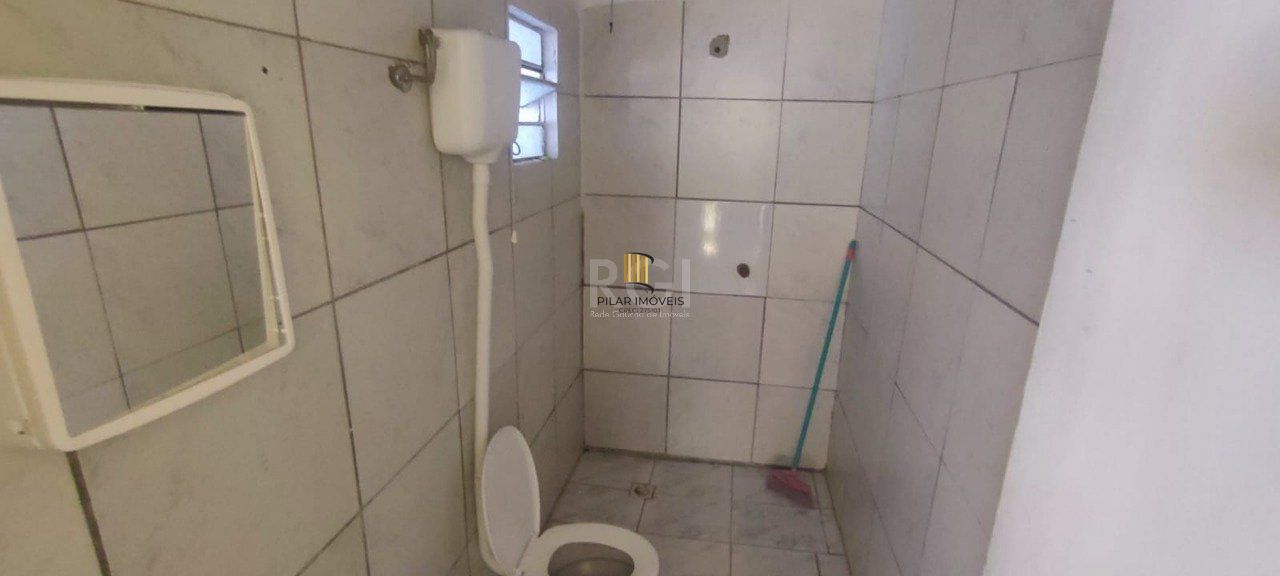 Sobrado 3 dormitórios no bairro Hípica