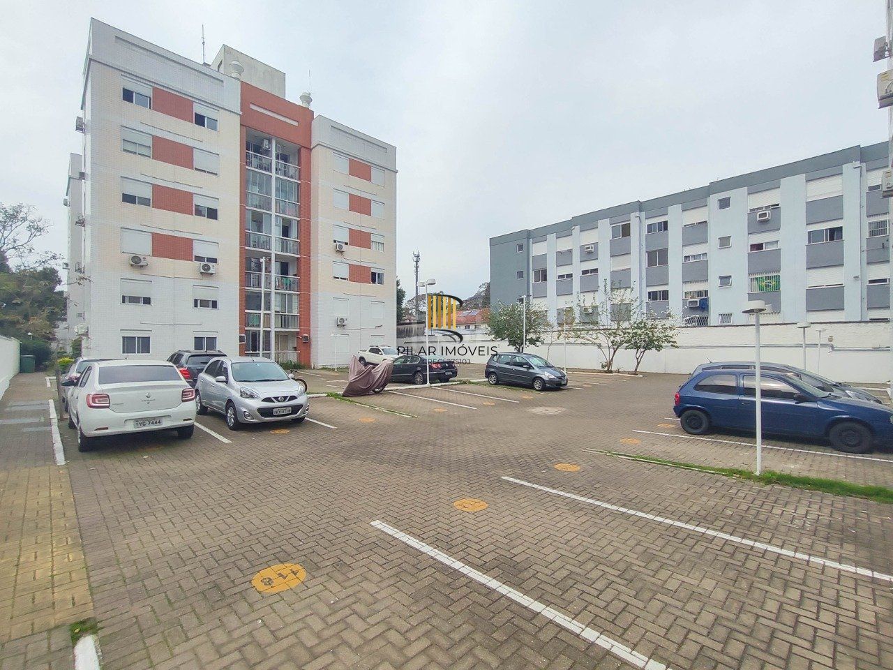 Apartamento no bairro Cristal - 3 dormitórios