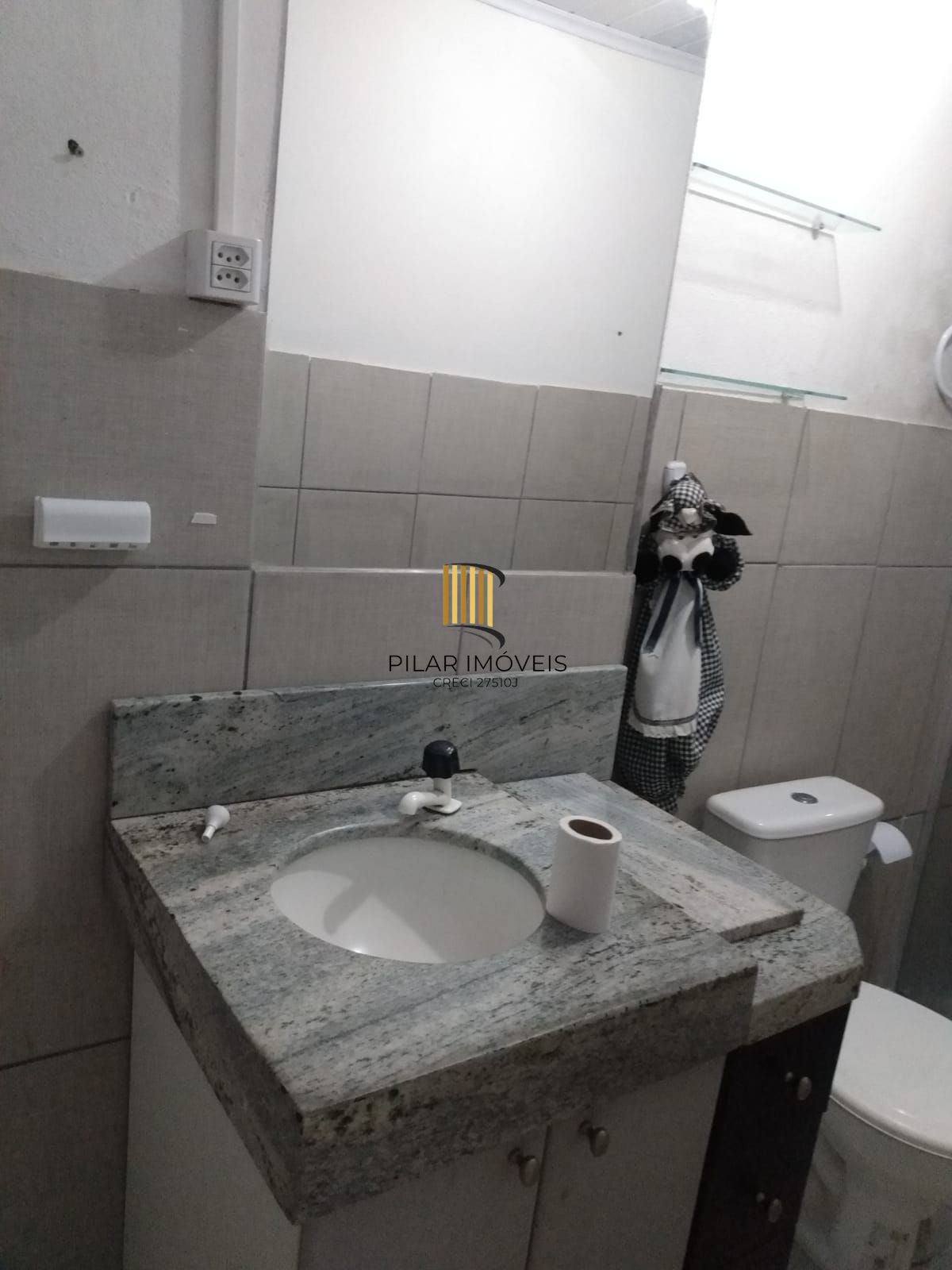 Casa no bairro Hípica - 2 dormitórios