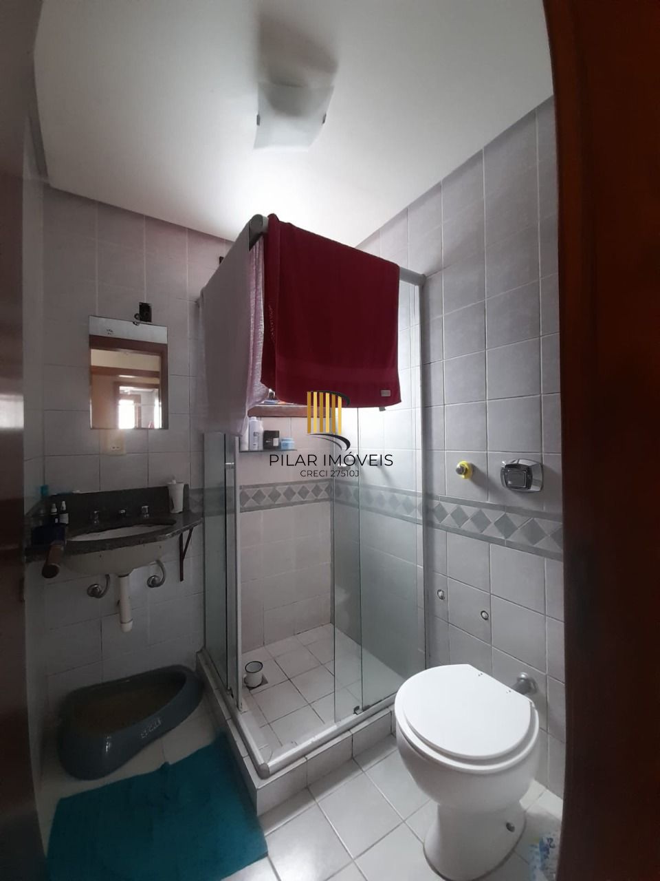 Apartamento no bairro Ipanema - 3 dormitórios - 1 suíte