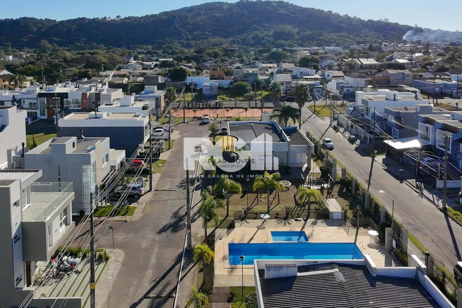 Casa de Condomínio 3 dormitórios no bairro Aberta dos Morros