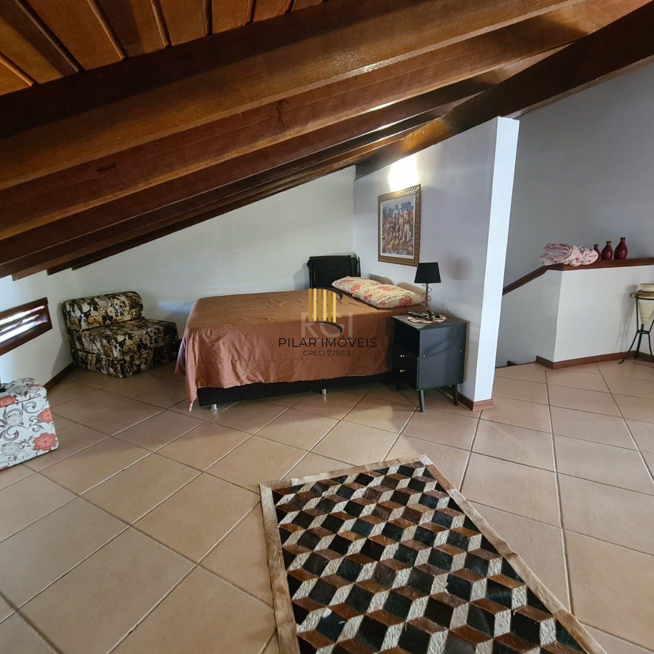SOBRADO 4 DORMITORIOS, HIPICA