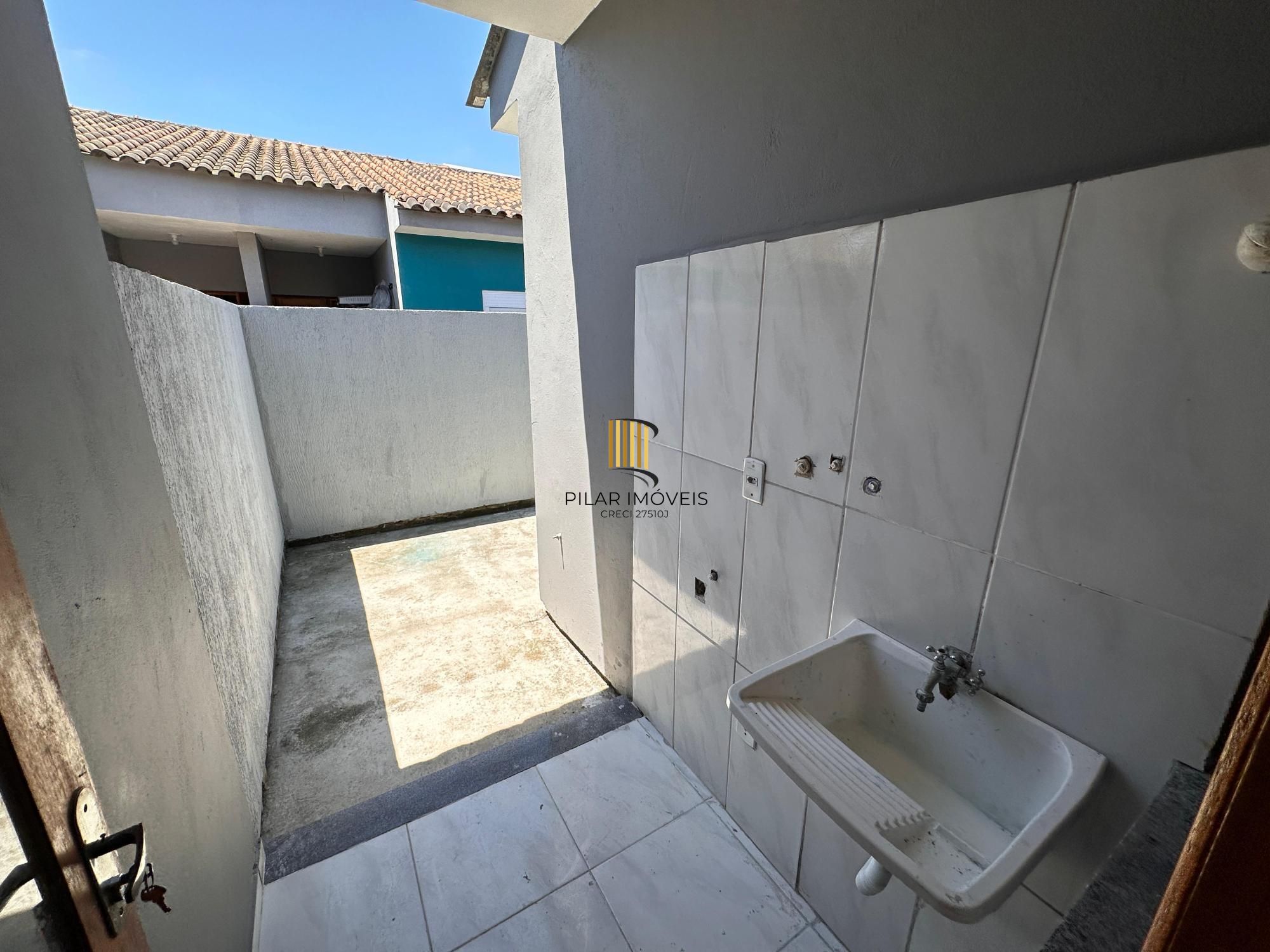 Casa no bairro Ponta Grossa / Aceita compra assistida