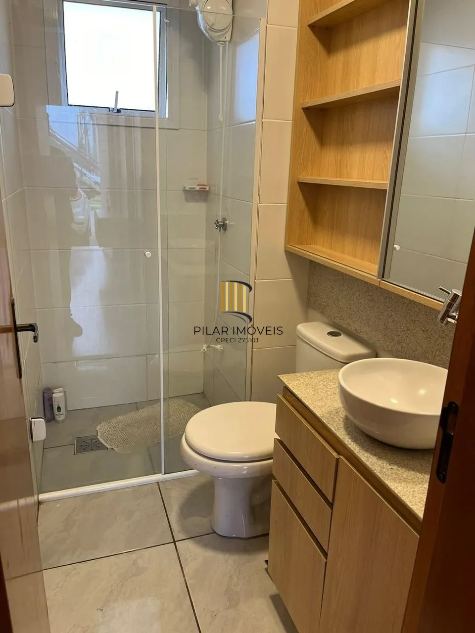 Casa Residencial à Venda no Bairro Hípica 2 dormitórios