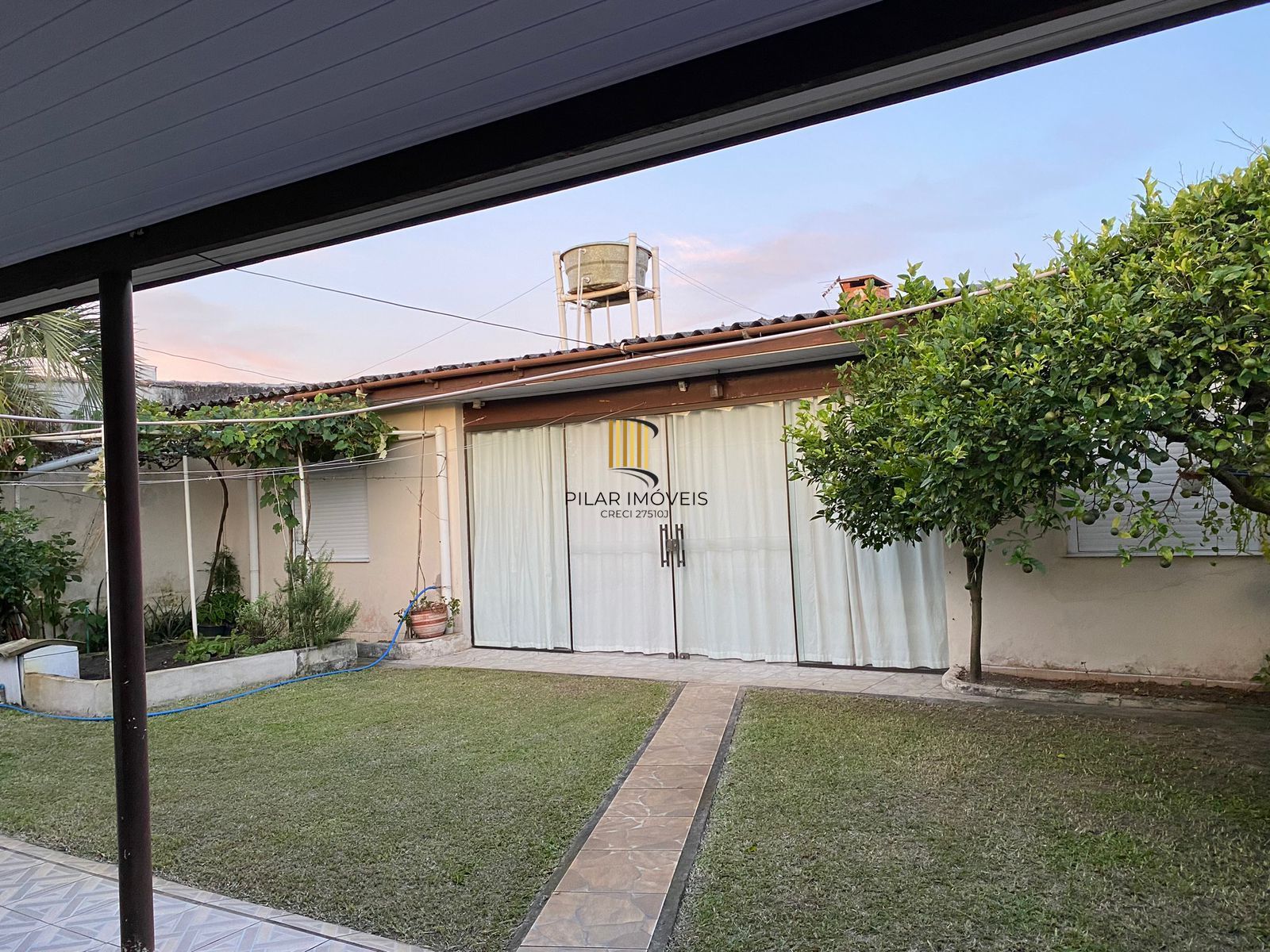 Casa em Cidreira com 4 dormitorios