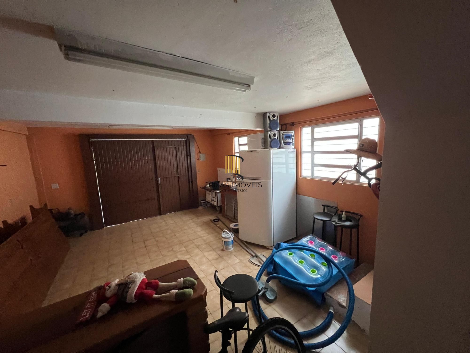 Casa Residencial Semimobiliada com 2 Suítes e Piscina em Viamão, RS