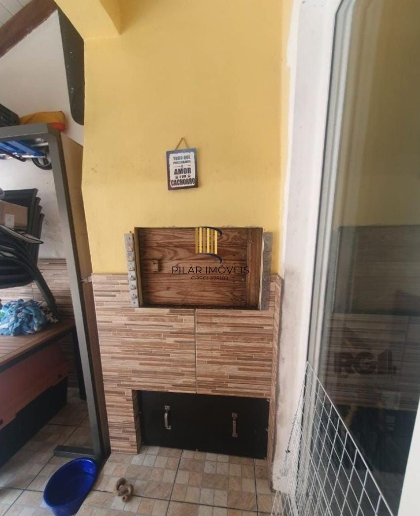 Casa em condomínio - 3 dormitórios