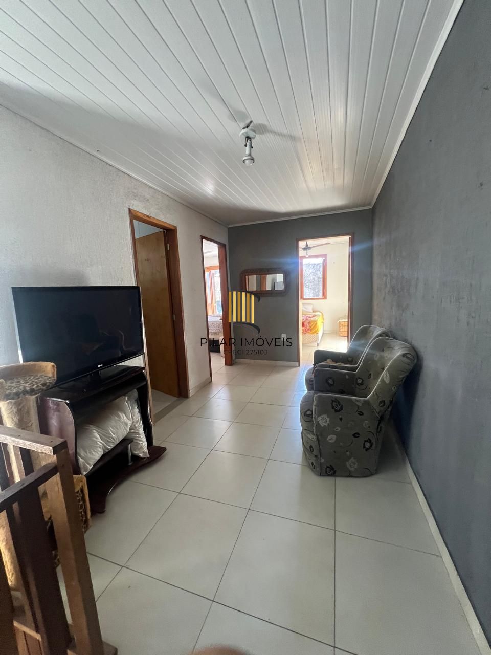 Casa a venda no Bairro Hípica - 3 dormitórios - 2 vagas