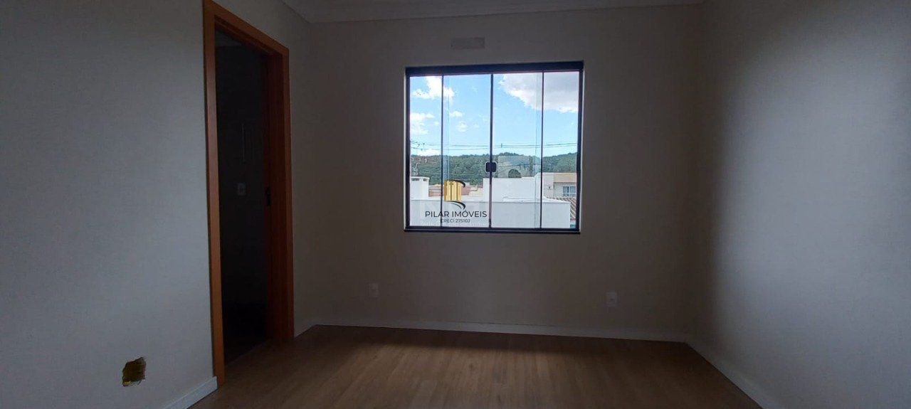 Sobrado no bairro Aberta dos Morros - 3 dormitórios
