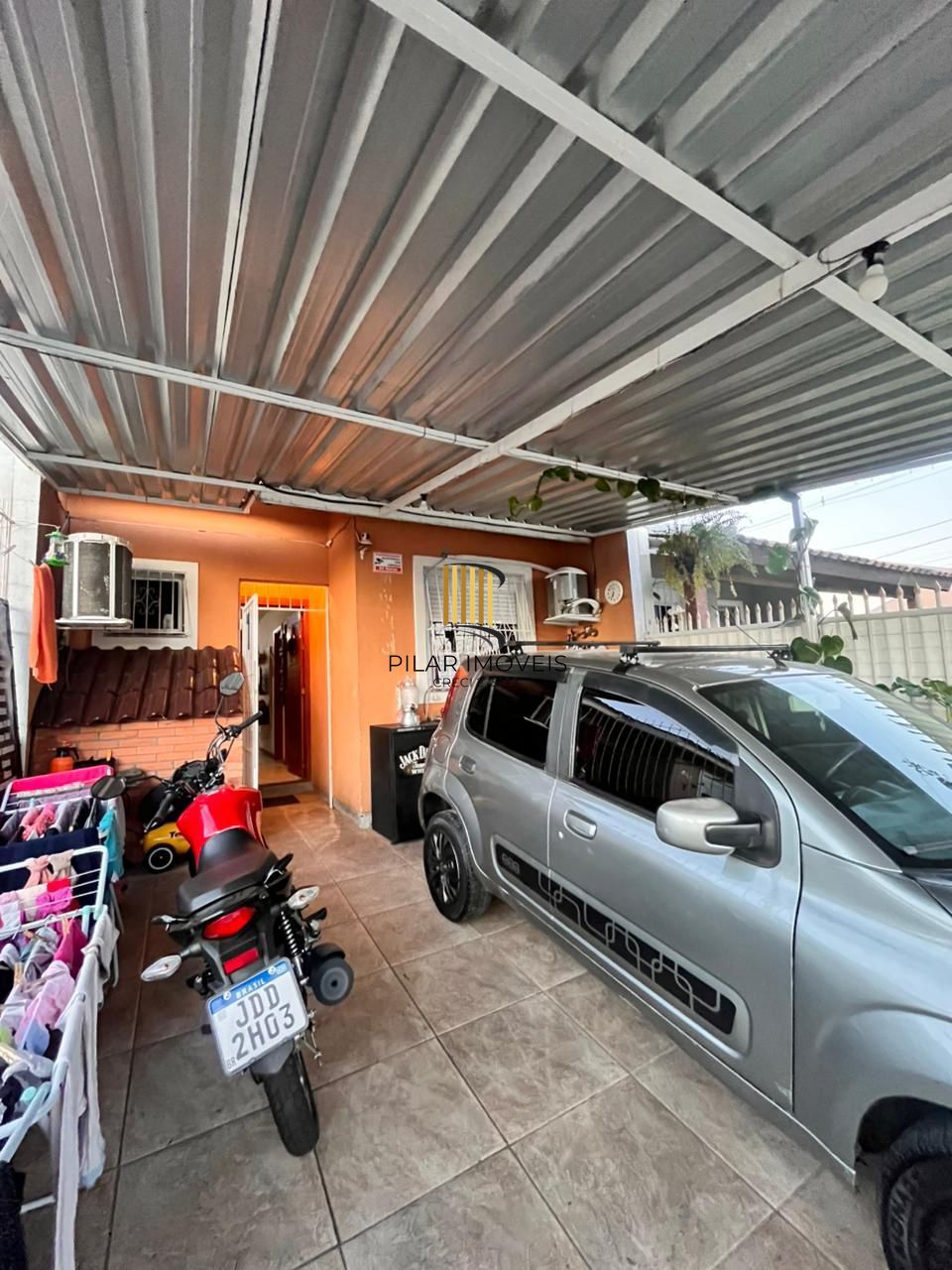 Casa 2 Dormitórios  Winter Park - 1 vaga de garagem