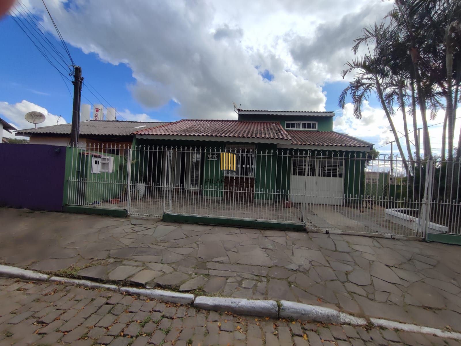 Casa no bairro Restinga - 3 dormitórios