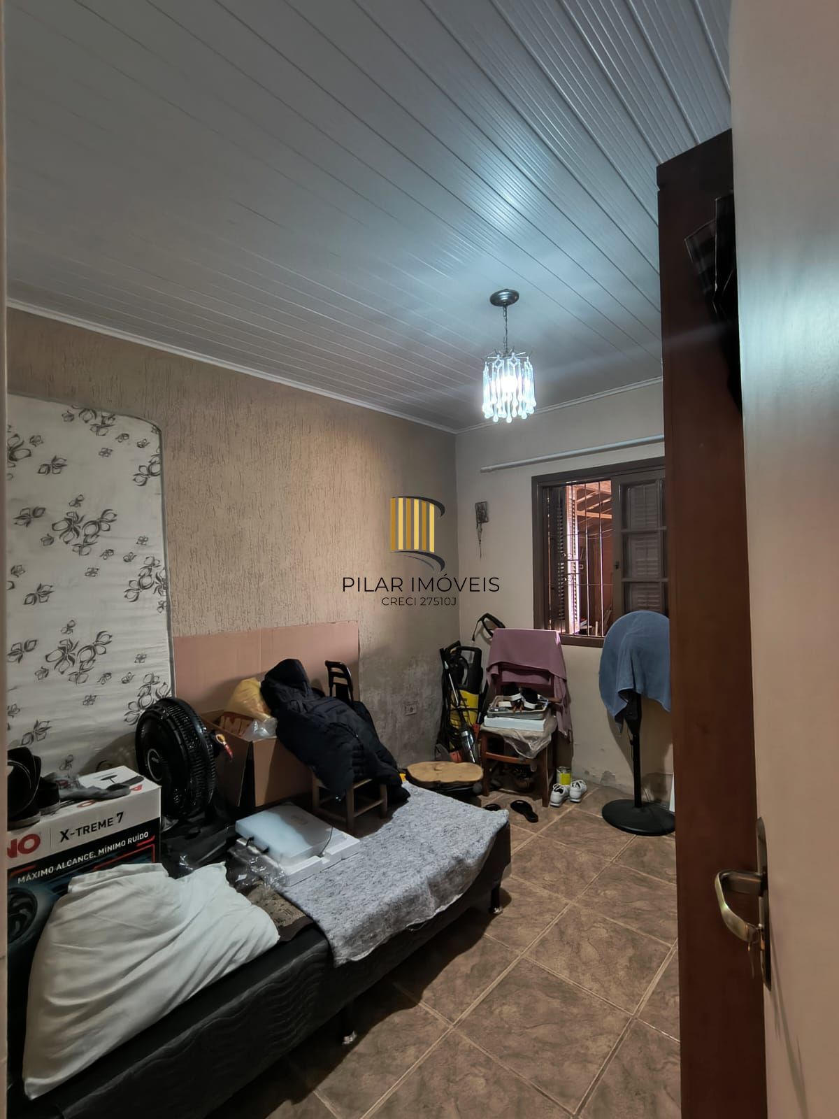 Casa de esquina com 3 dormitórios no bairro Campo Novo