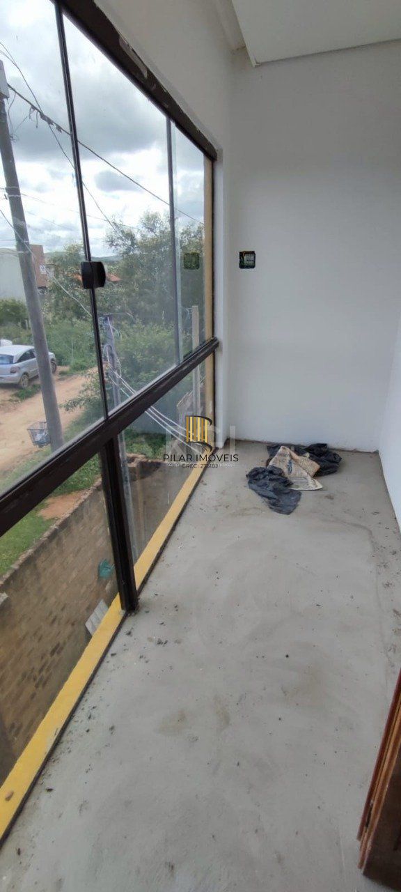 Casa com Piscina no bairro Lami