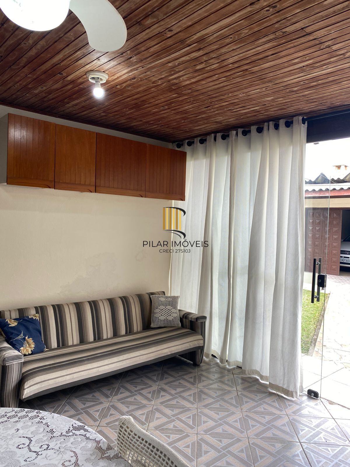 Casa em Cidreira com 4 dormitorios