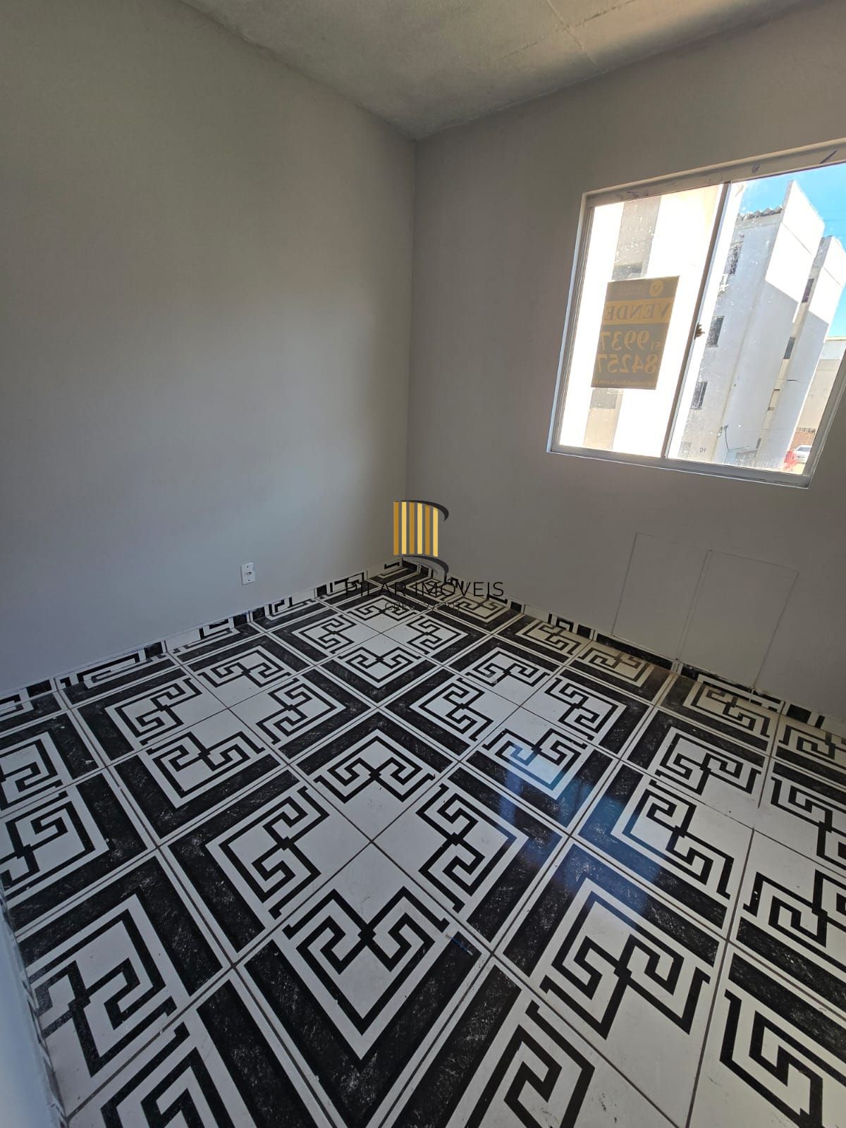Apartamento bairro Restinga - 2 dormitórios - Sacada - 1 vaga escriturada - FINANCIÁVEL