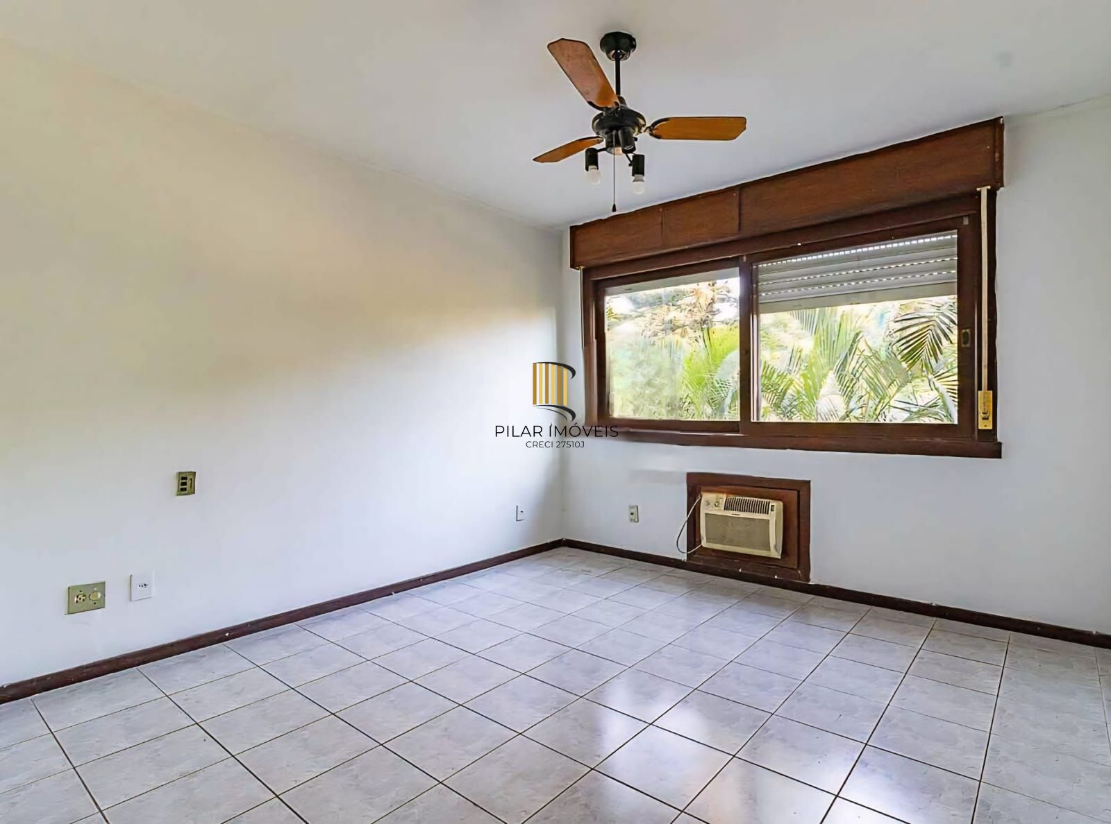 Apartamento no Bairro Jardim Lindóia -3 DORMITÓRIOS - 1 SUÍTE - 1 VAGA