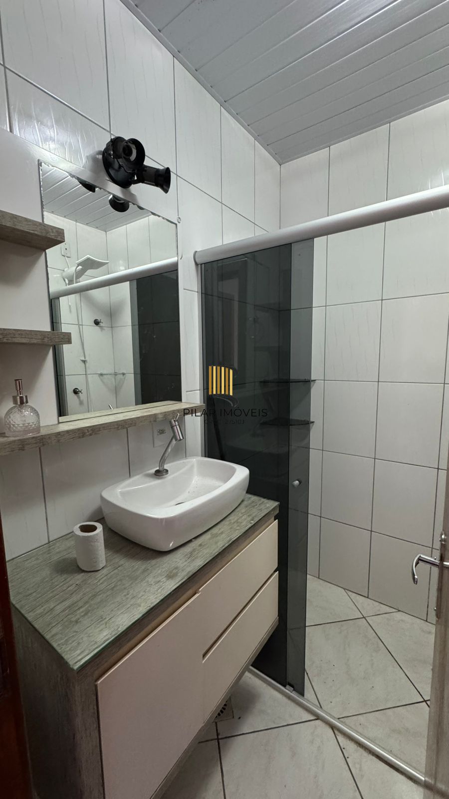 Casa semi mobiliada de 3 dormitorios no Loteamento Moradas do Sul, Bairro Hipica