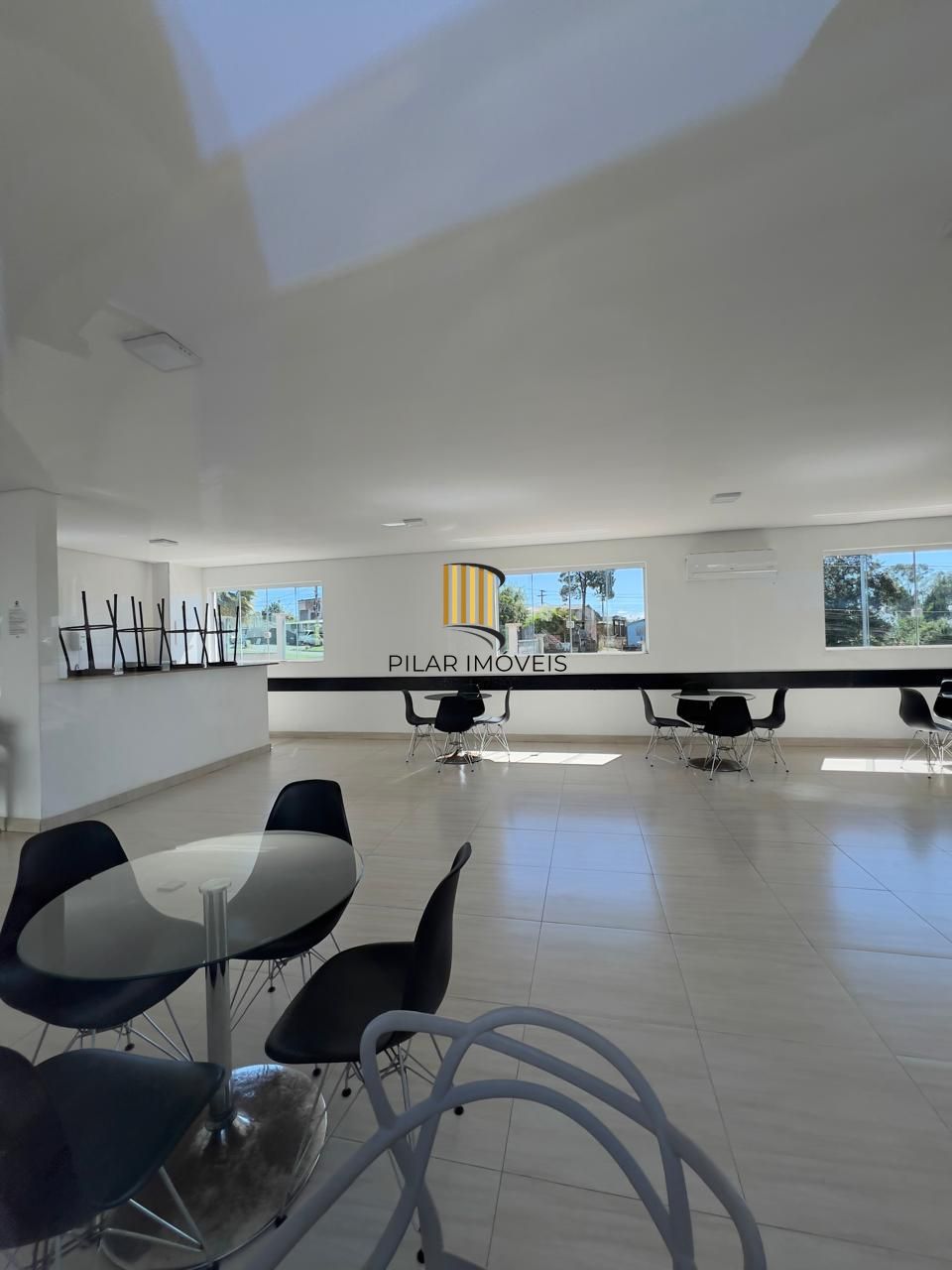 Apartamento de 2 Dormitórios Localizado na Av.Protasio Alves