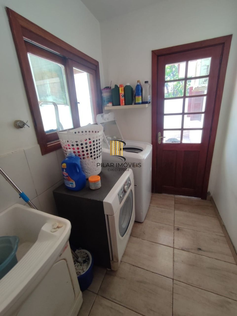 Casa em condomínio no bairro Guarujá