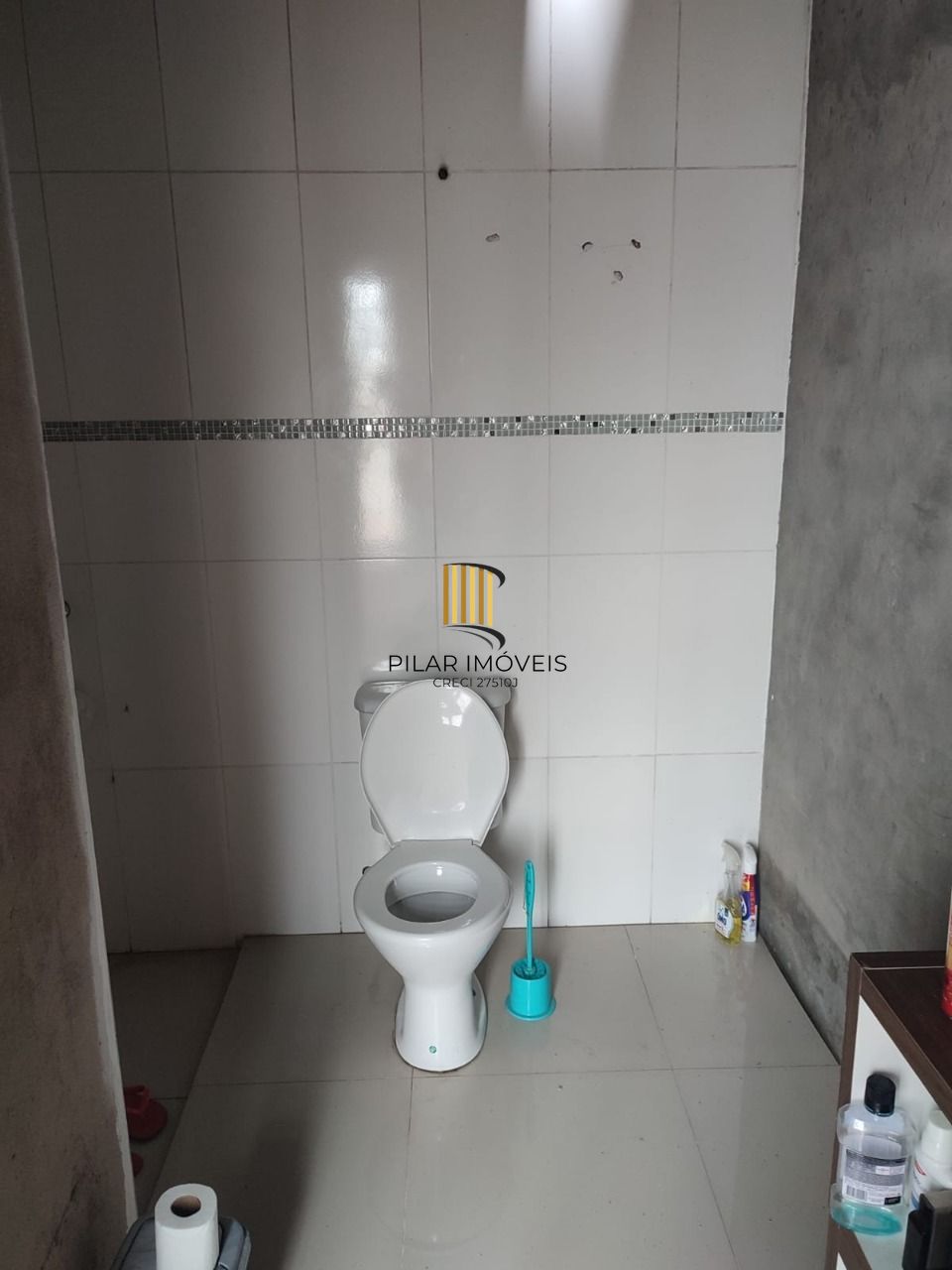 Sobrado no bairro Aberta dos Morros - 3 dormitórios - 1 suíte