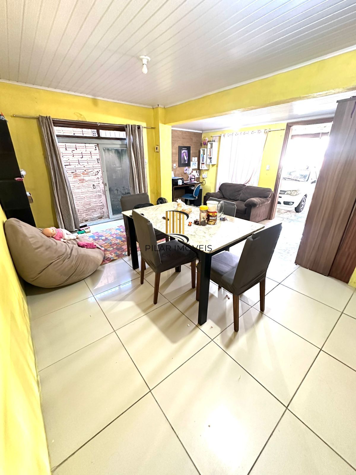 CASA NO BAIRRO RESTINGA