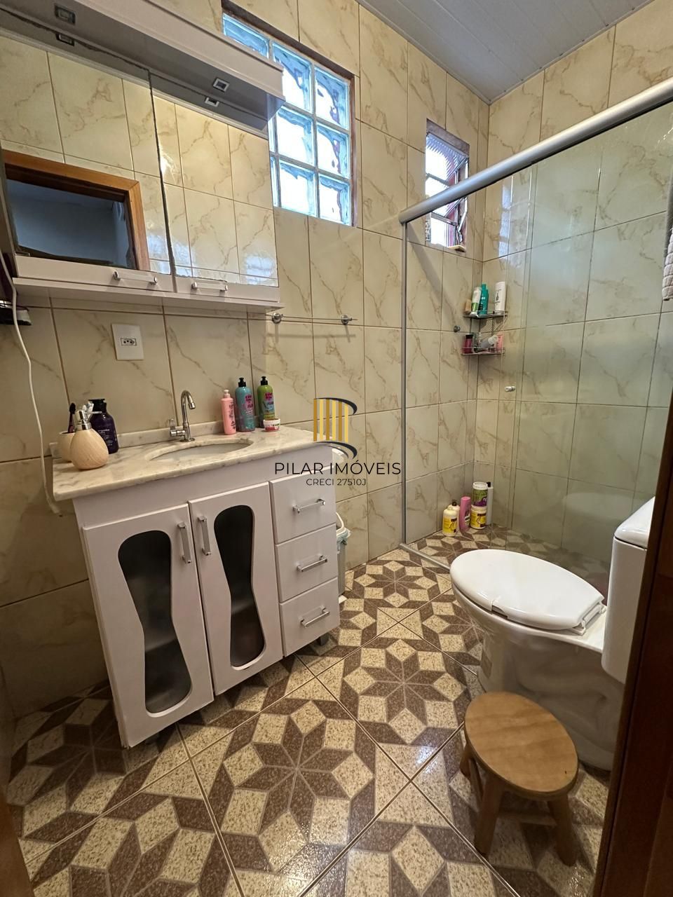 CASA DE ESQUINA NO MORADAS DO SUL - 4 DORMITÓRIOS