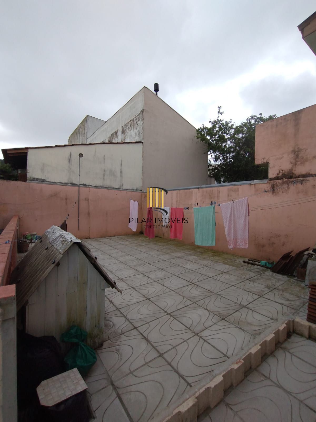 Casa no bairro Aberta dos Morros - 5 dormitórios