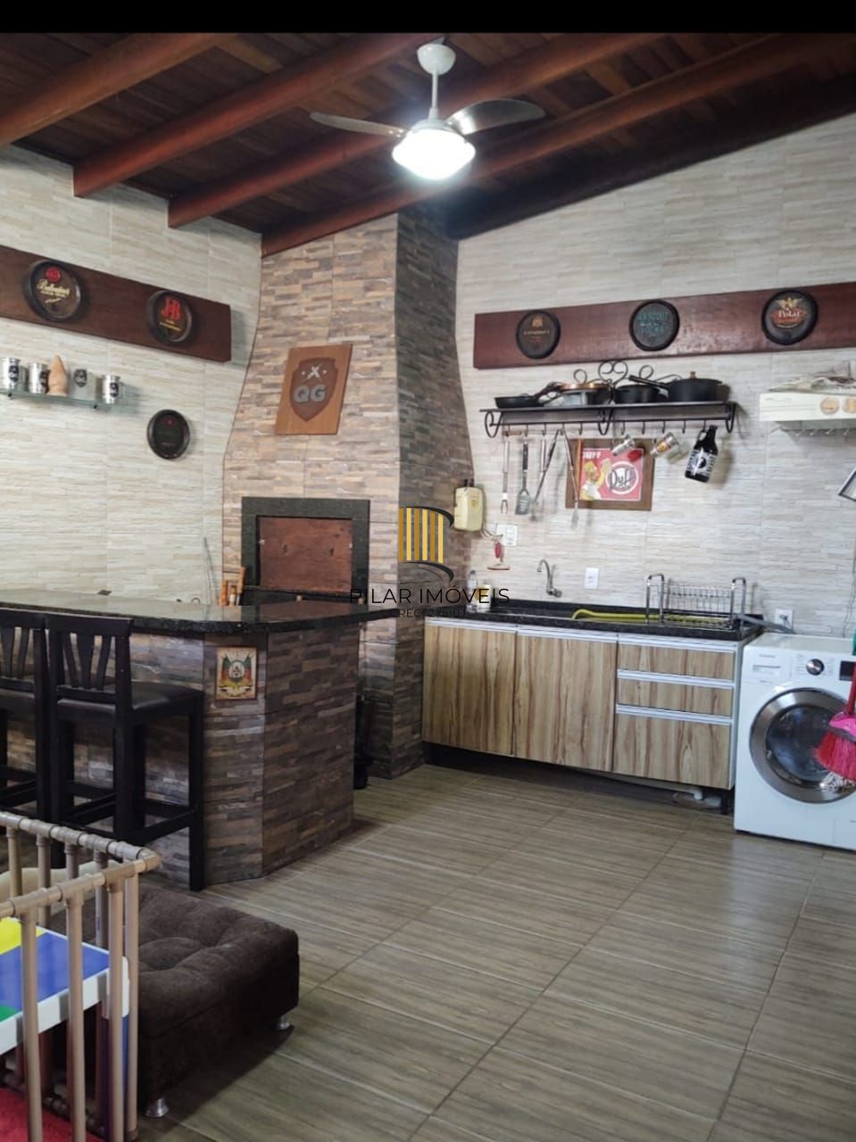 Sobrado em condomínio no bairro Hípica