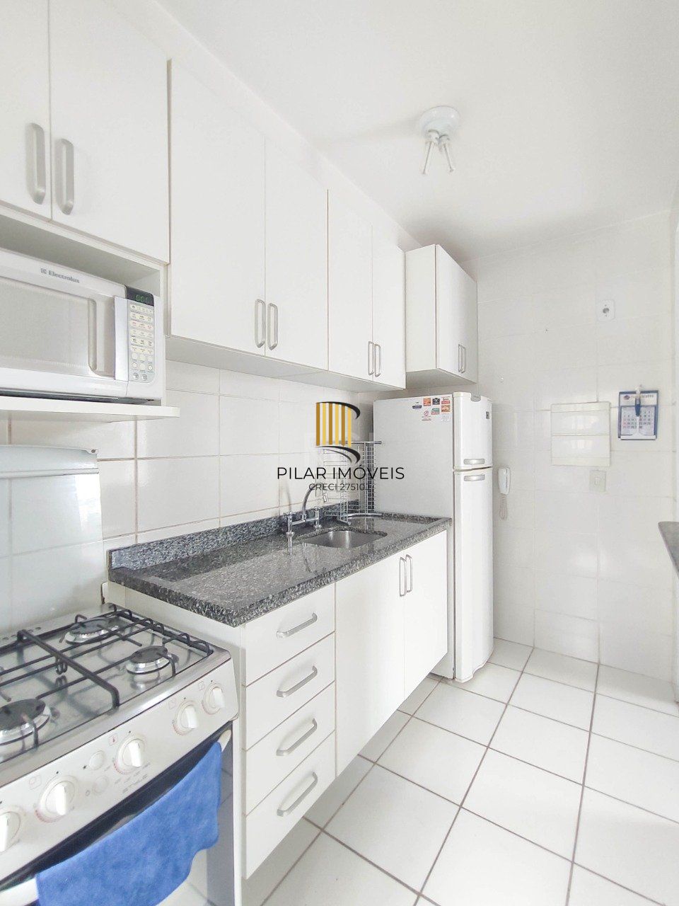Apartamento no bairro Cristal - 3 dormitórios