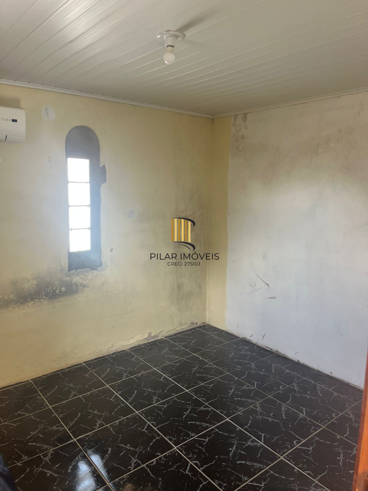 Casa no Bairro Vila Nova - 2 Dormitórios - 2 vaga de garagem