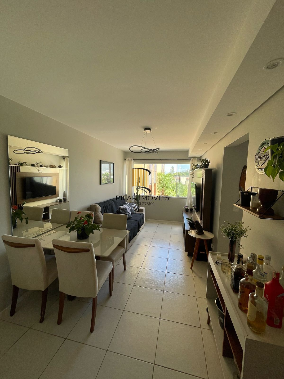 Apartamento semi mobiliado no bairro Hípica - 2 dormitórios