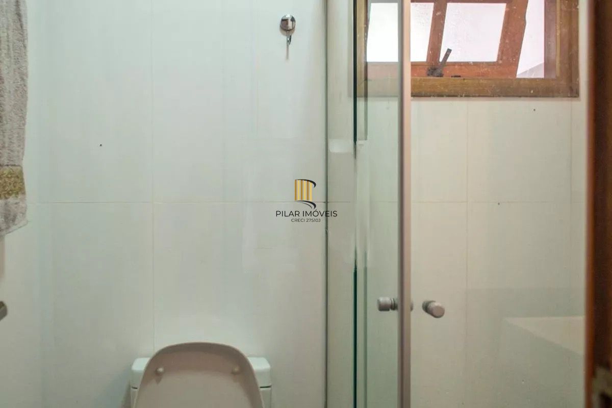 Casa em condomínio - 1 Dormitório