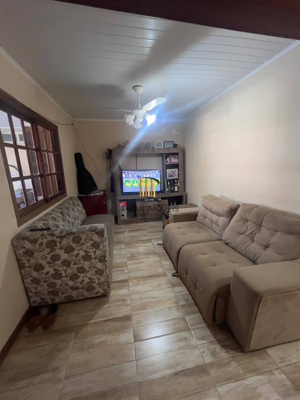 Casa a venda no Bairro Hípica - 3 dormitórios - 2 vagas