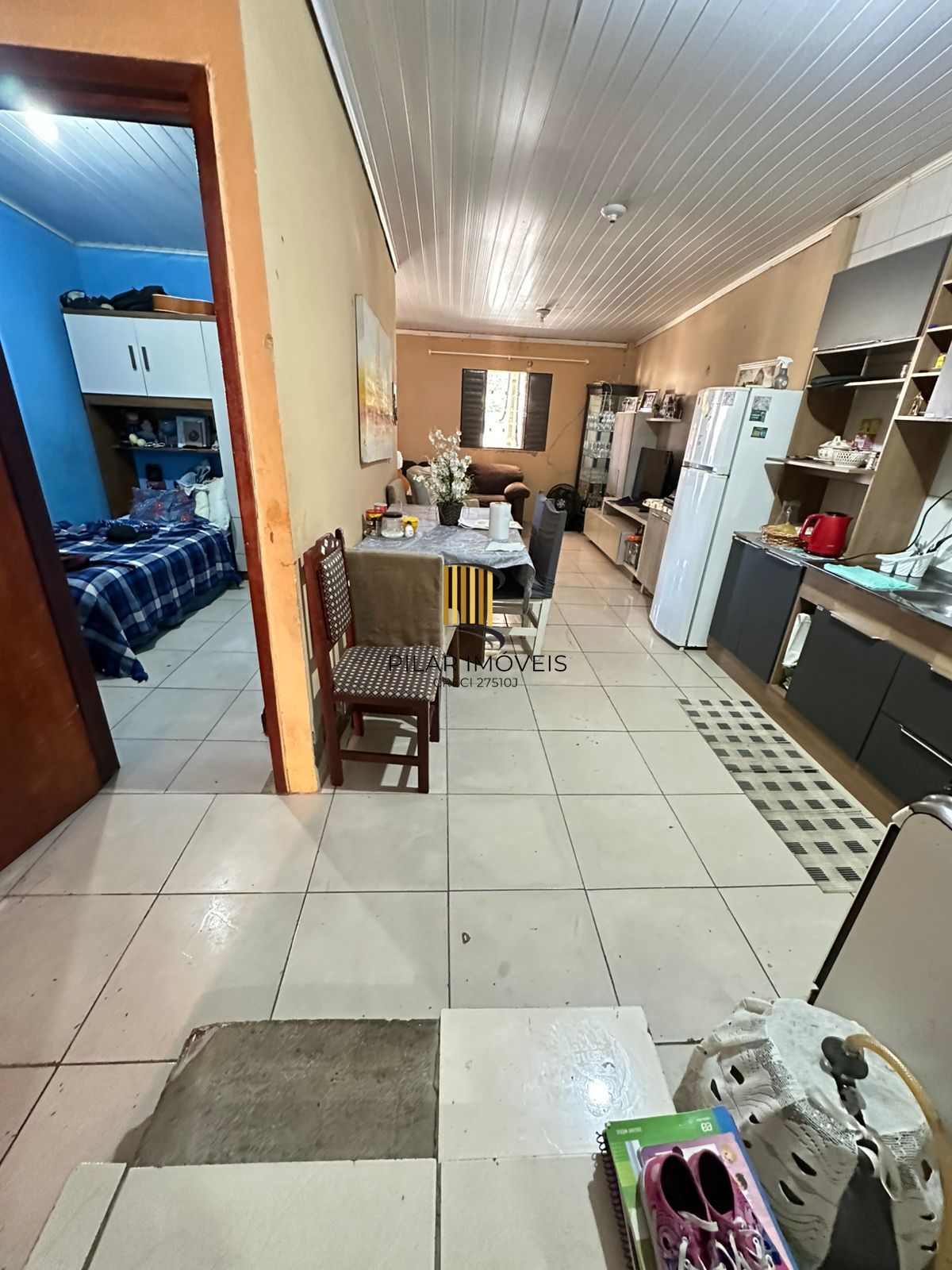 CASA NO BAIRRO RESTINGA