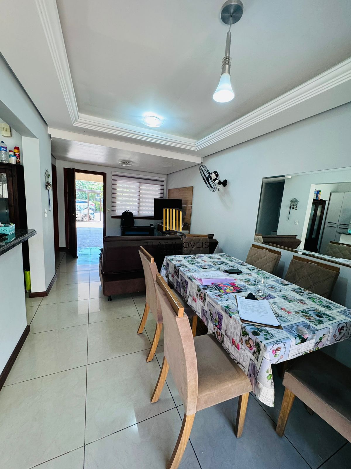 Casa no bairro Hípica - 3 dormitórios
