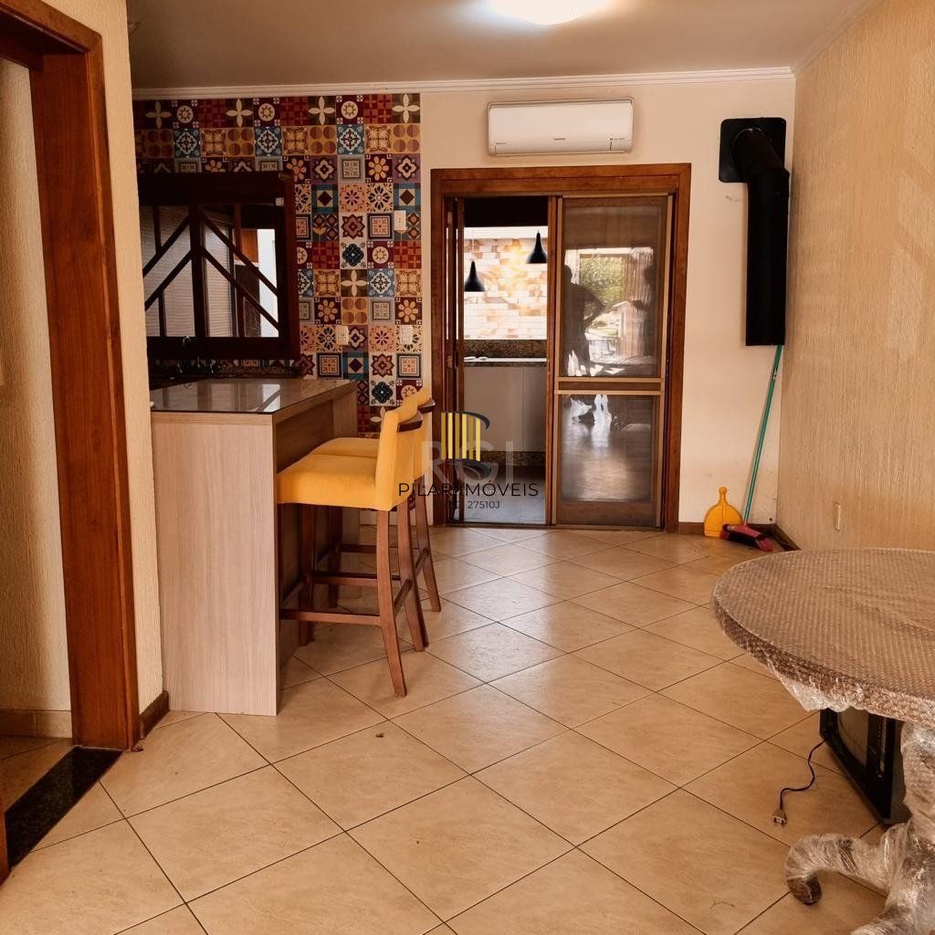 Sobrado Bairro Hípica - 3 Dormitórios